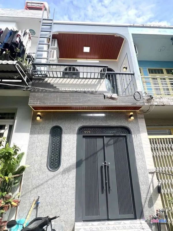 Bán  Nhà số 2020/61 đường Huỳnh Tấn Phát, xã Phú Xuân, huyện Nhà Bè