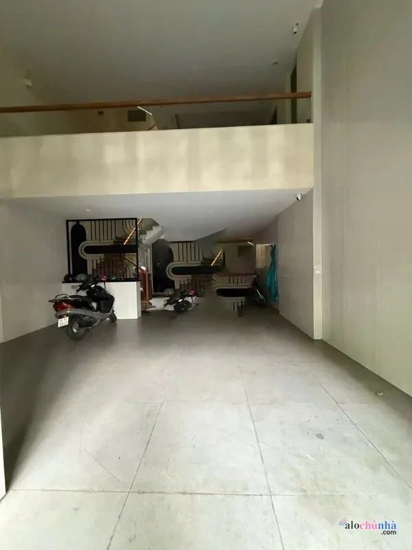 Bán Nhà số 100-100A đường Nhất Chi Mai, phường 13, quận Tân Bình