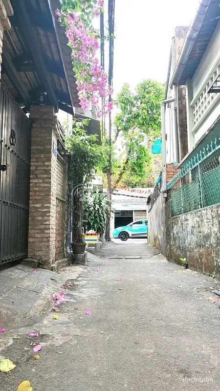 Bán Nhà số 109/2 Đường Nguyễn Văn Công, Phường 3, Quận Gò Vấp