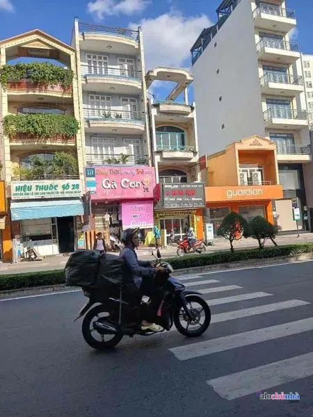 Cho Thuê  Nhà số 808 đường Xô Viết Nghệ Tĩnh, phường 25, quận Bình Thạnh