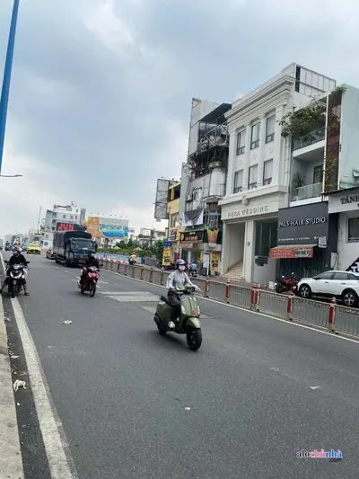 Bán Nhà số 17-19 đường Phan Đình Phùng, Phường 17, Quận Phú Nhuận - ảnh 2