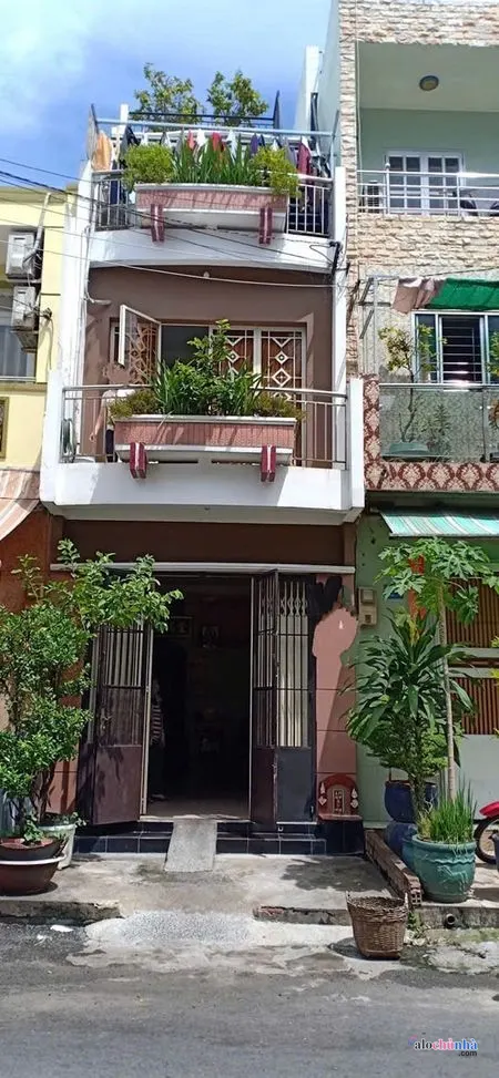 Bán  Nhà số 113 đường Thái Phiên, Phường 2, quận 11