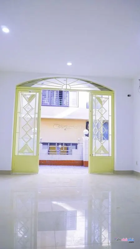 Bán Nhà số 572/18 Đường Nguyễn Trãi, Phường 8, Quận 5