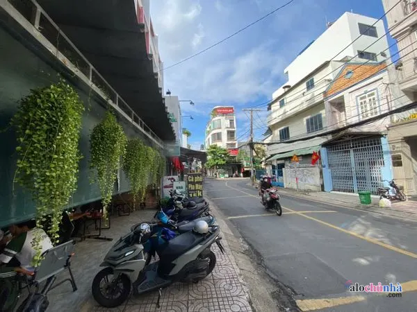 Bán  Nhà số 300 Đường Trịnh Đình Trọng, Phường Hòa Thạnh, Quận Tân Phú