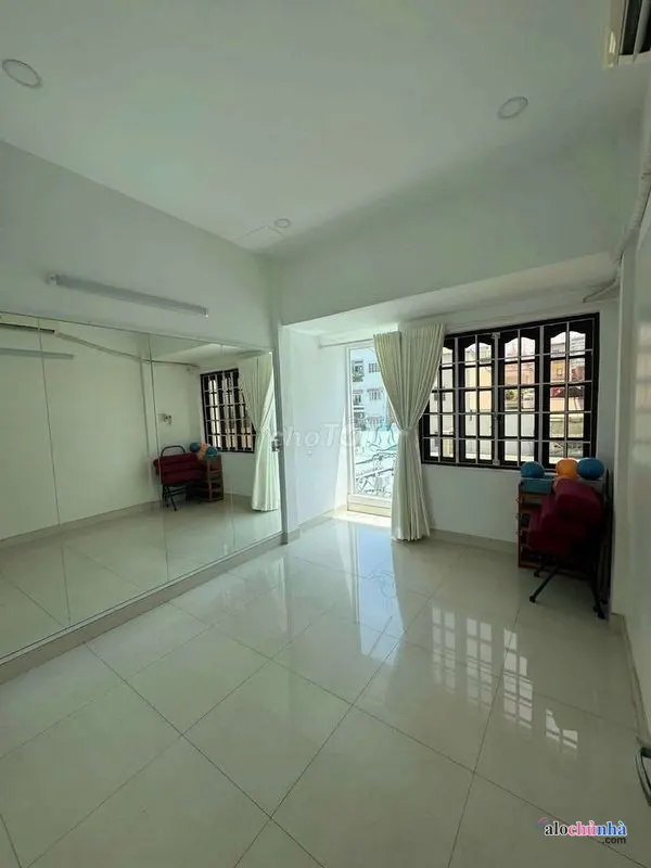 Bán  Nhà số 206/26 Đường Lạc Long Quân, Phường 10, Quận 11