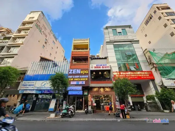 Bán Nhà số 242 đường Đề Thám, phường Phạm Ngũ Lão, quận 1
