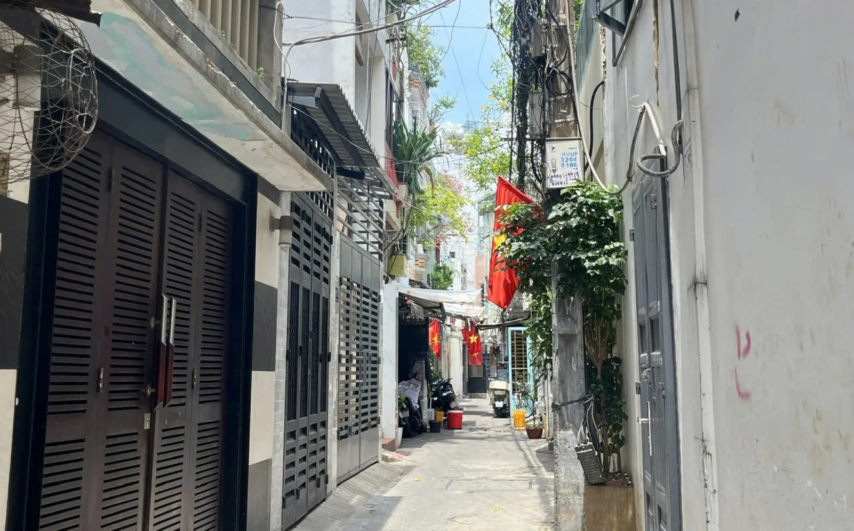 Ph&acirc;n biệt hẻm to hay nhỏ chủ yếu dựa tr&ecirc;n sự tiện lợi cho c&aacute;c phương tiện di chuyển